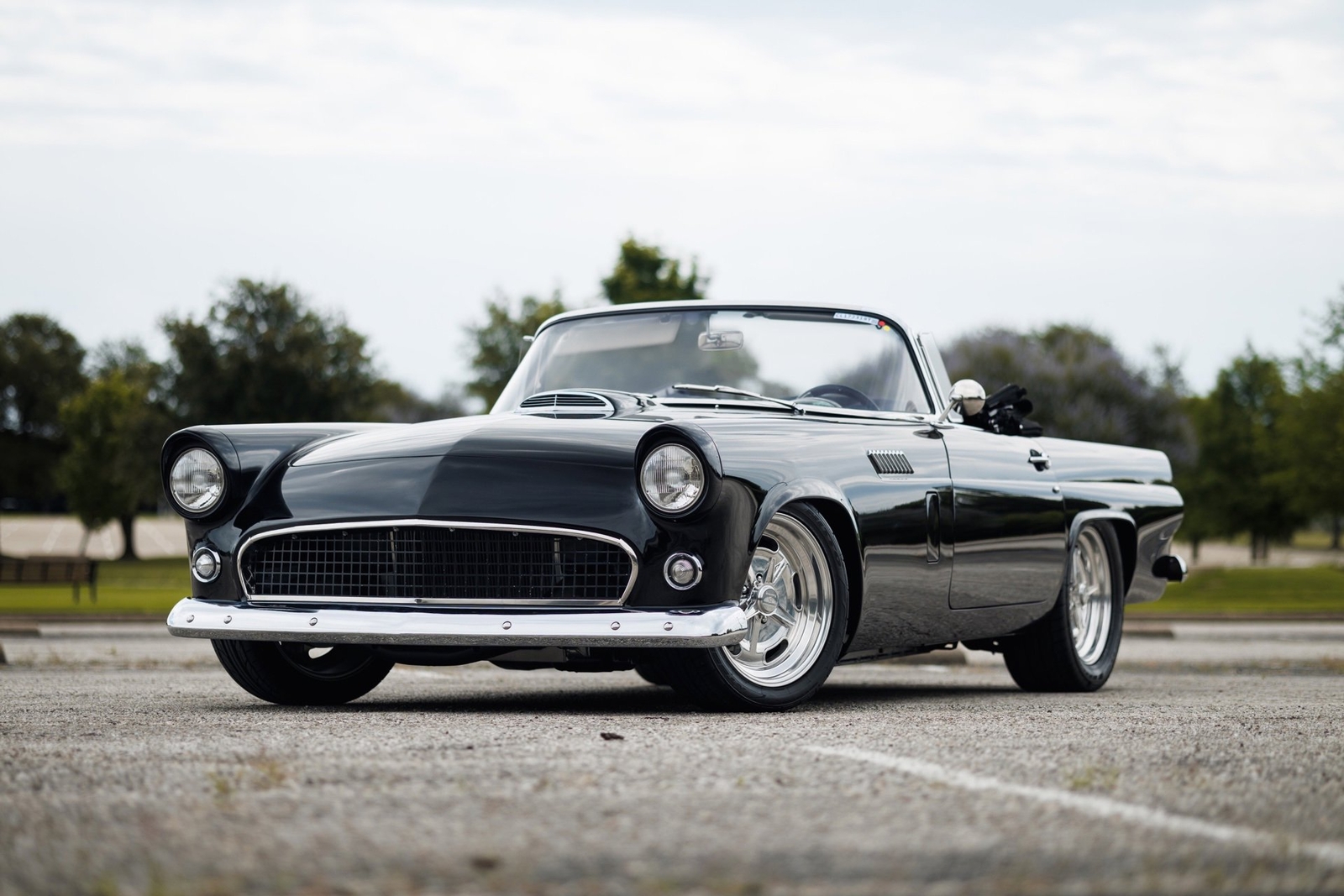 Ford-Thunderbird-1956-Convertible-4