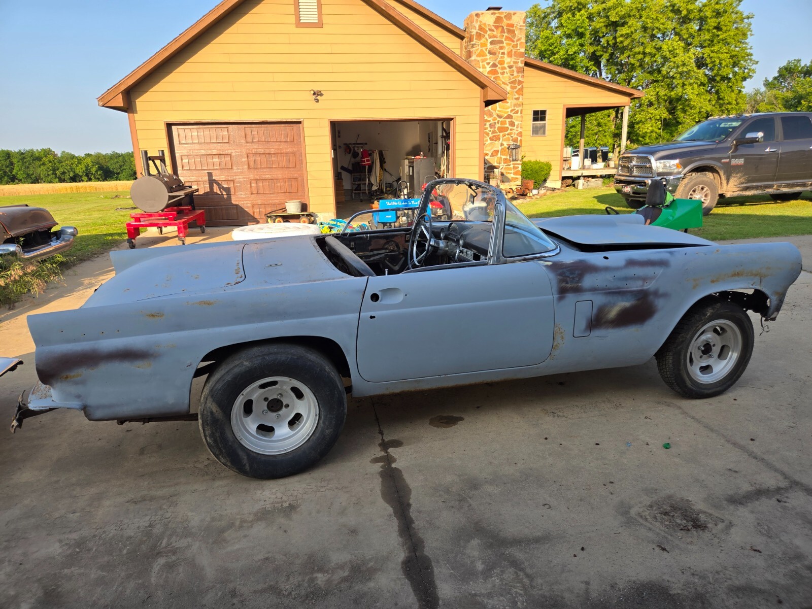 Ford-Thunderbird-1956-Convertible-5