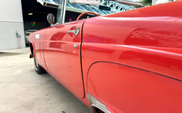 Ford-Thunderbird-1956-Sedan-11