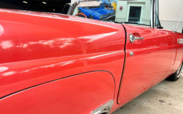 Ford-Thunderbird-1956-Sedan-14