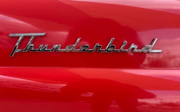 Ford-Thunderbird-1956-Sedan-21