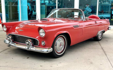 Ford-Thunderbird-1956-Sedan-8