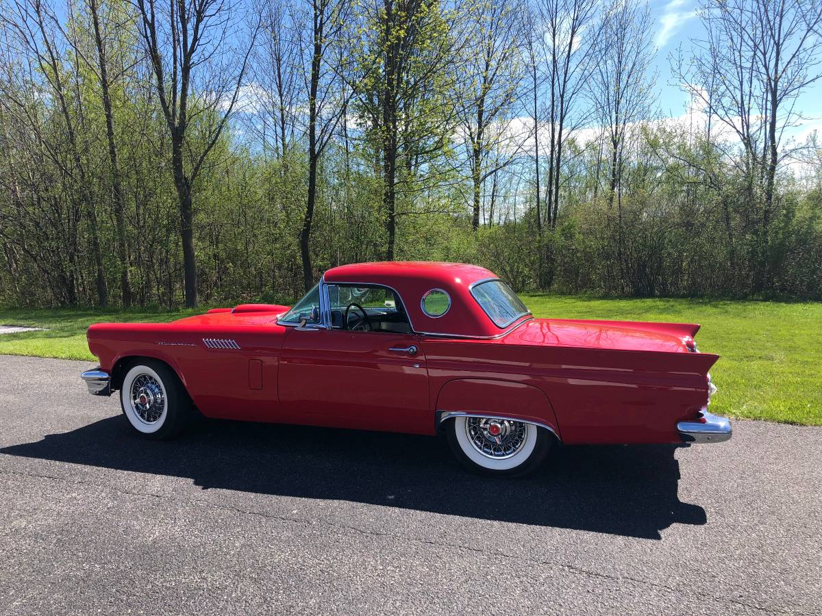 Ford-Thunderbird-1957-1