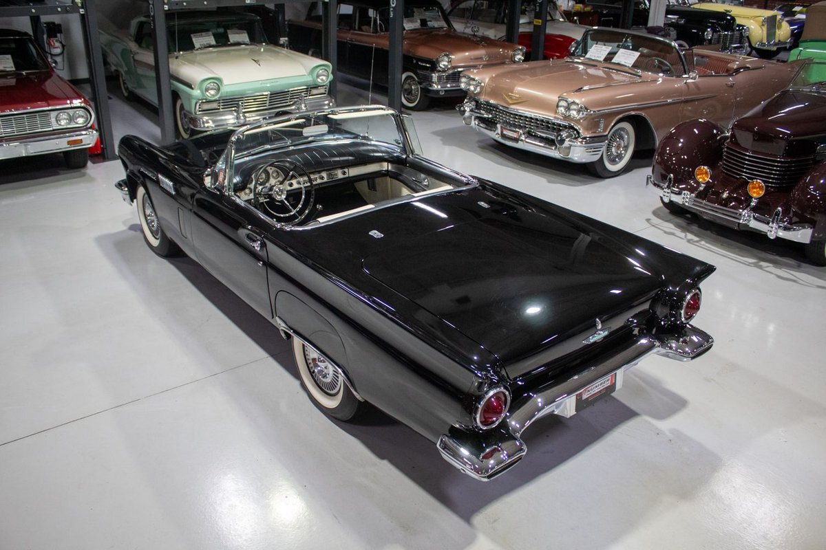 Ford-Thunderbird-1957-Convertible-10