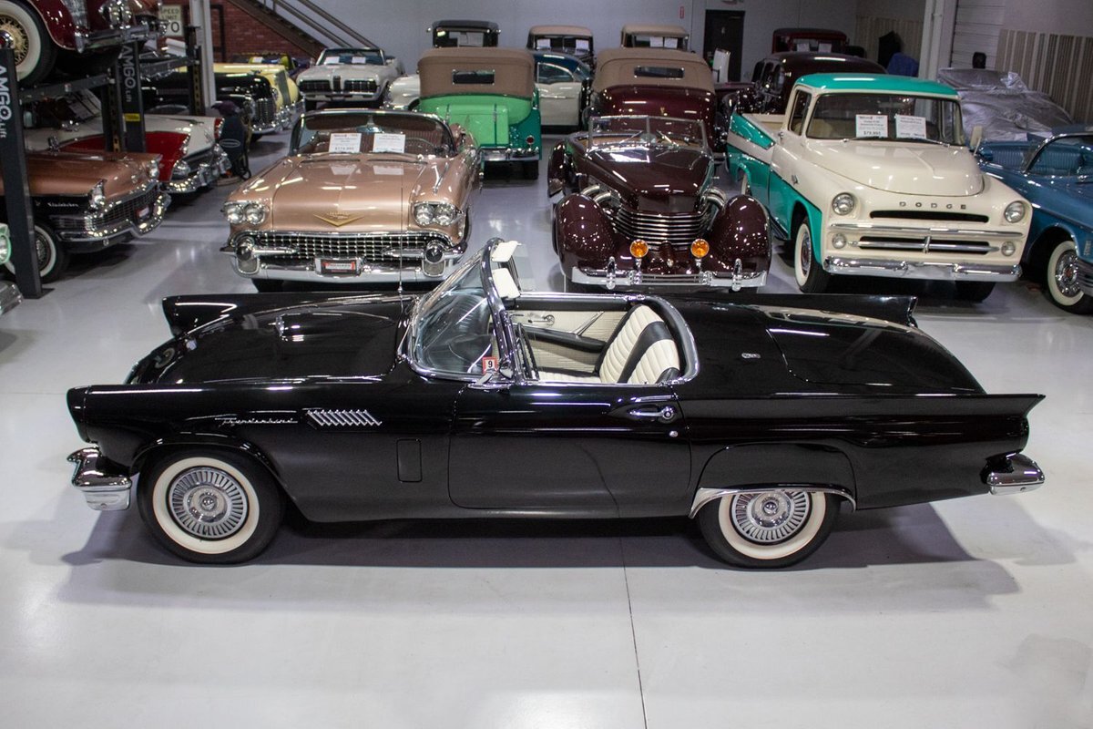 Ford-Thunderbird-1957-Convertible-11