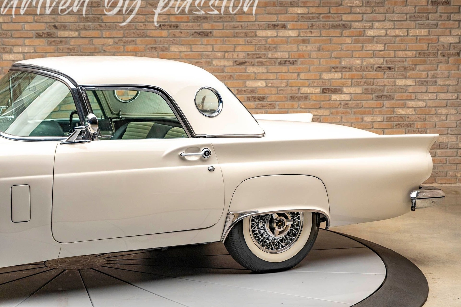 Ford-Thunderbird-1957-Convertible-11