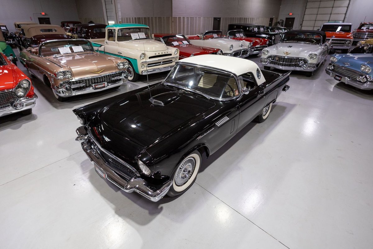 Ford-Thunderbird-1957-Convertible-12