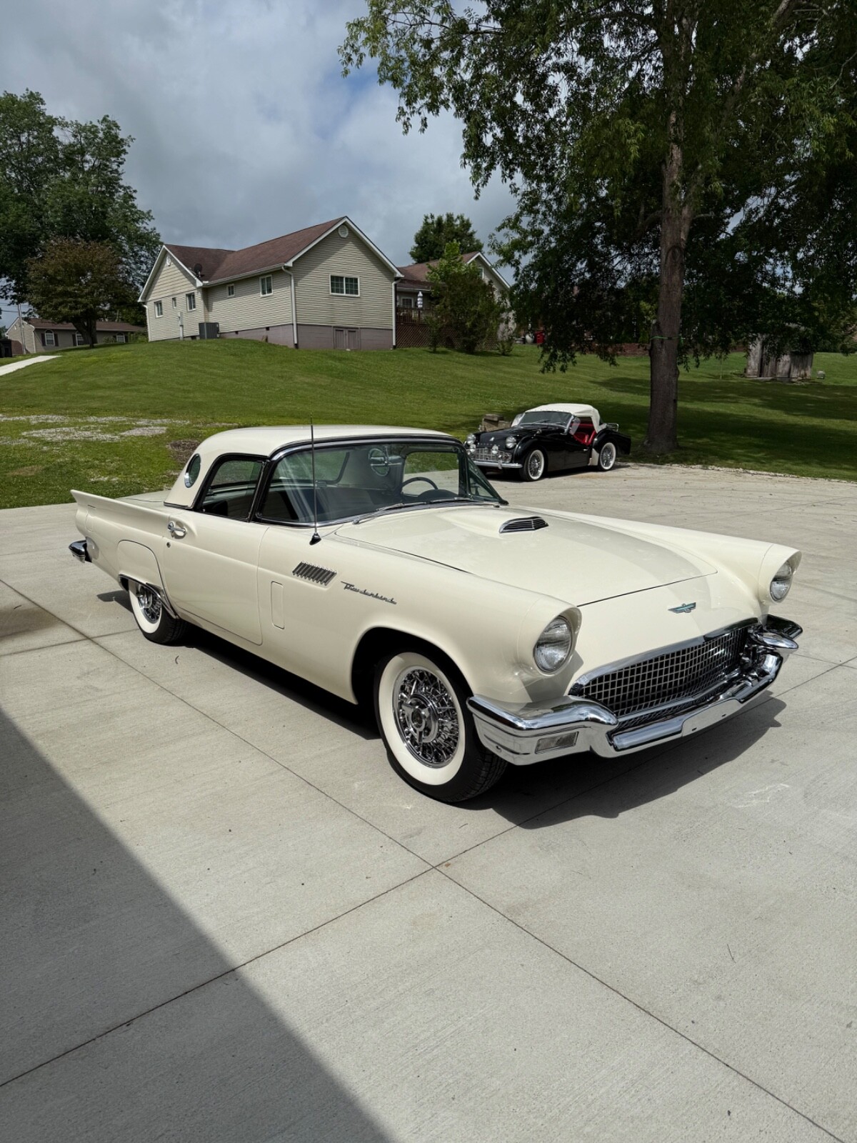 Ford-Thunderbird-1957-Convertible-12