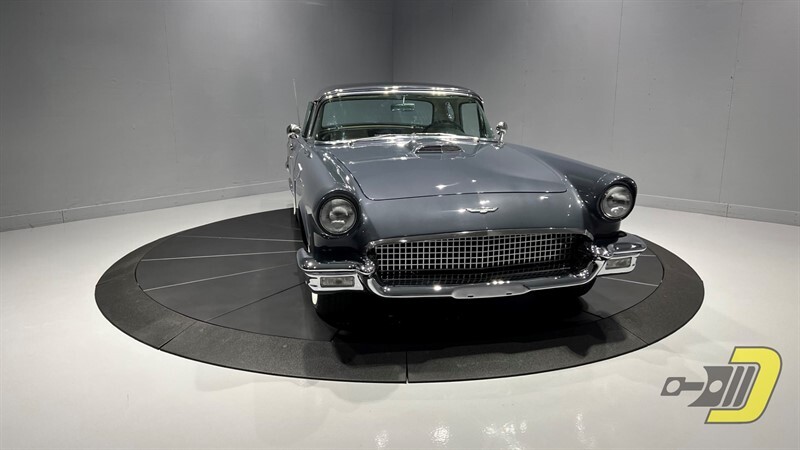 Ford-Thunderbird-1957-Convertible-13