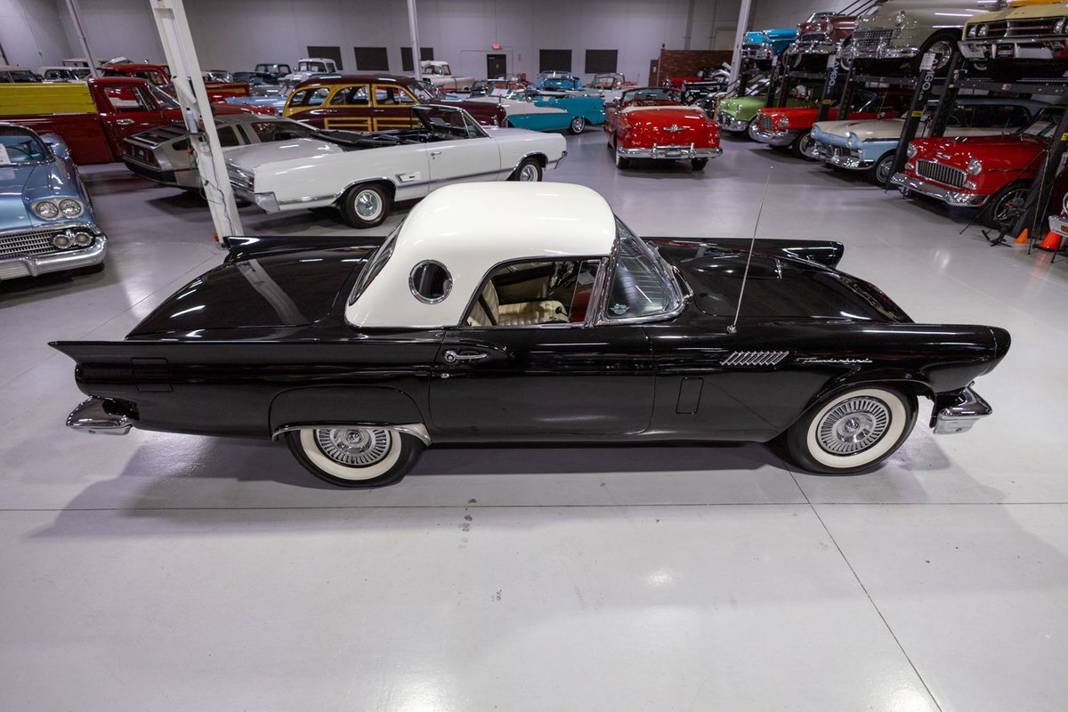 Ford-Thunderbird-1957-Convertible-15