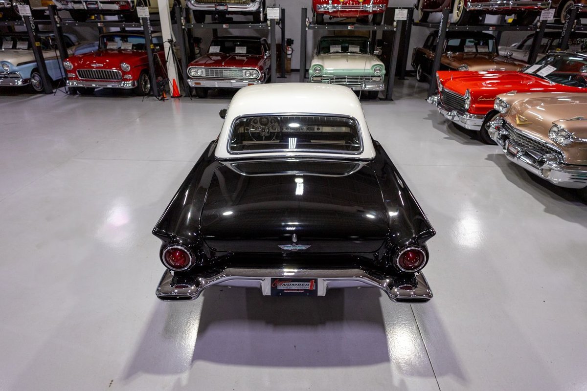 Ford-Thunderbird-1957-Convertible-17