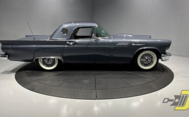 Ford-Thunderbird-1957-Convertible-19