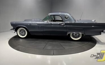 Ford-Thunderbird-1957-Convertible-2