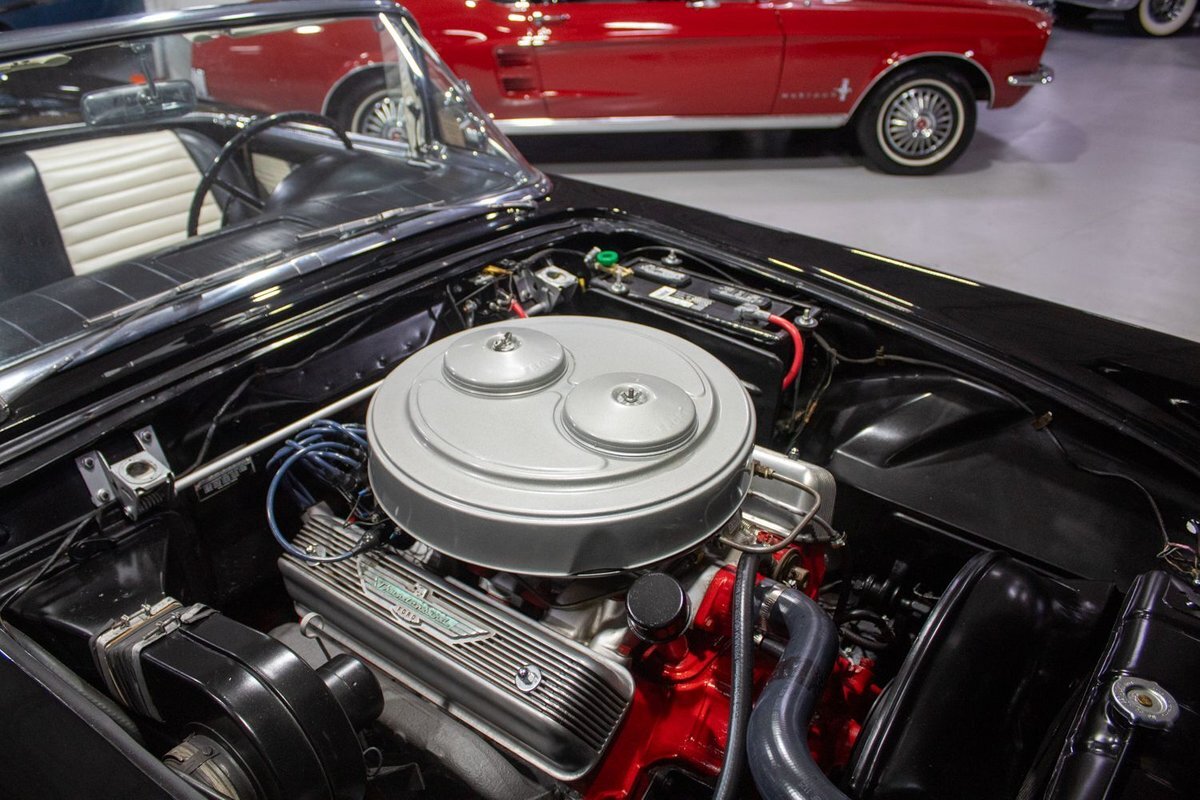 Ford-Thunderbird-1957-Convertible-2