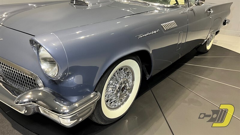 Ford-Thunderbird-1957-Convertible-23