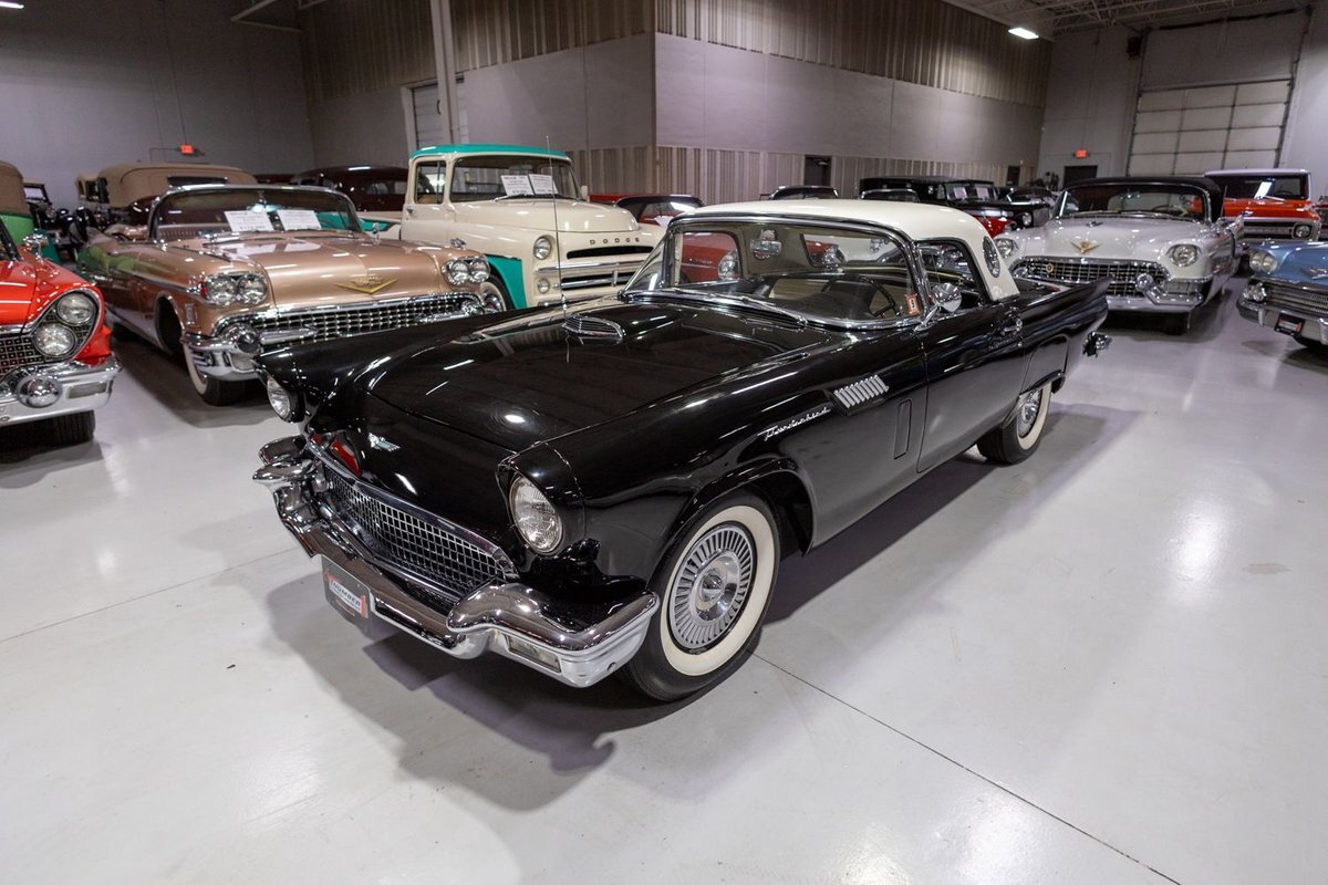 Ford-Thunderbird-1957-Convertible-28