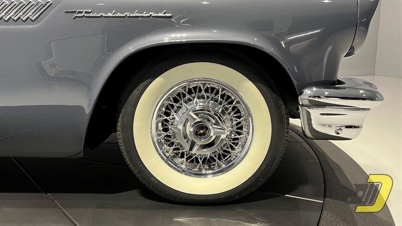 Ford-Thunderbird-1957-Convertible-29