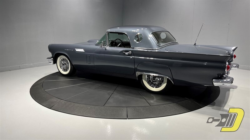 Ford-Thunderbird-1957-Convertible-3