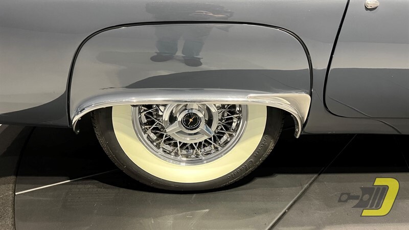Ford-Thunderbird-1957-Convertible-30