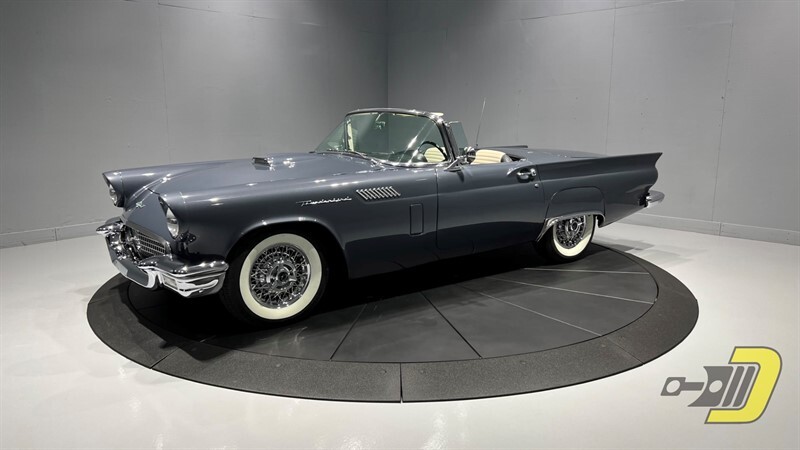Ford-Thunderbird-1957-Convertible-31