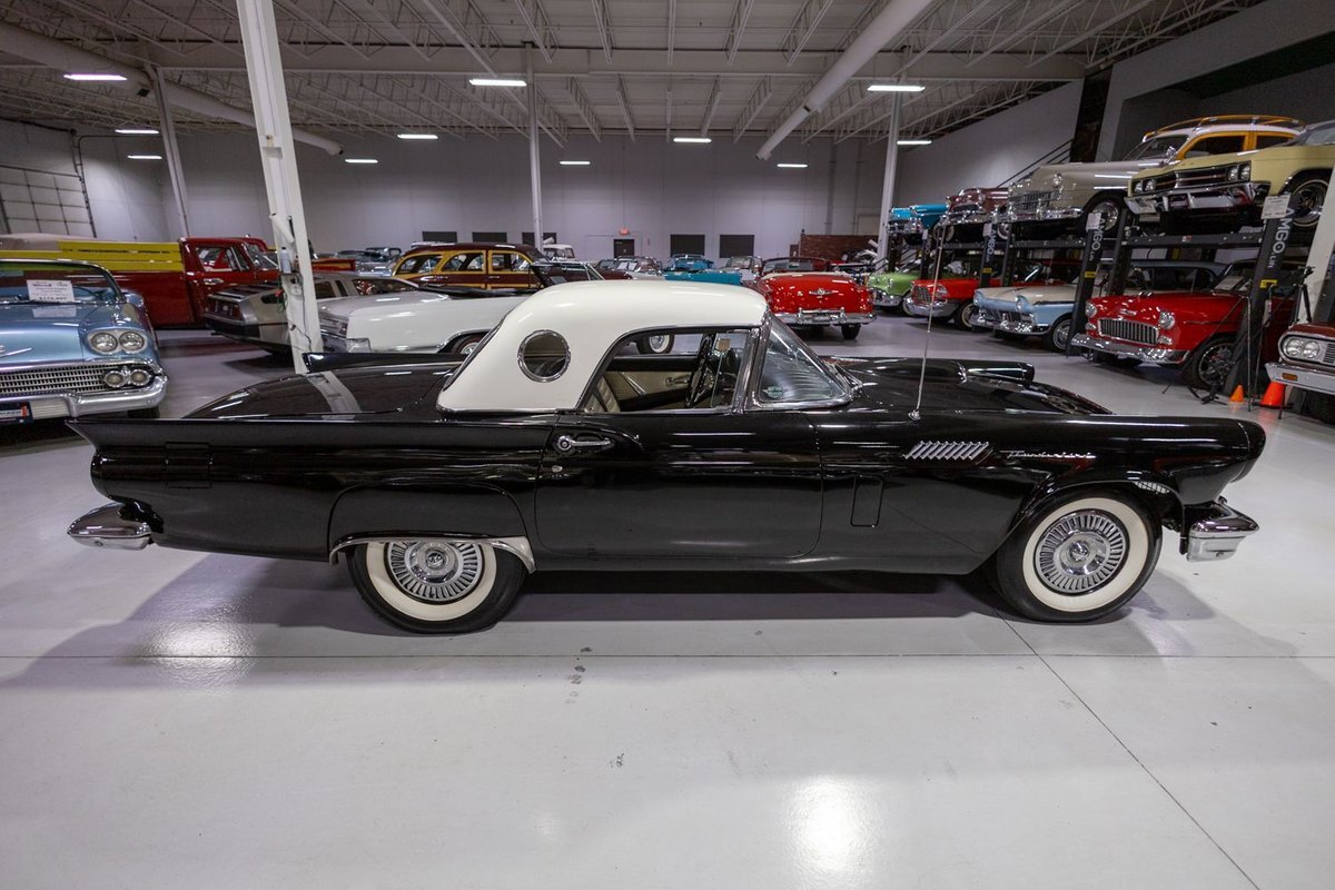 Ford-Thunderbird-1957-Convertible-31