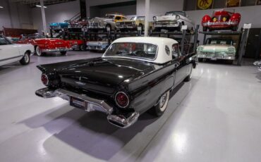 Ford-Thunderbird-1957-Convertible-32