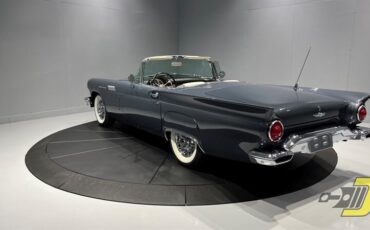 Ford-Thunderbird-1957-Convertible-35