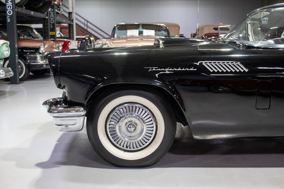 Ford-Thunderbird-1957-Convertible-36