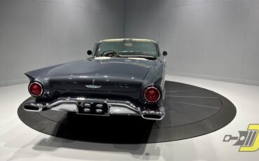 Ford-Thunderbird-1957-Convertible-37