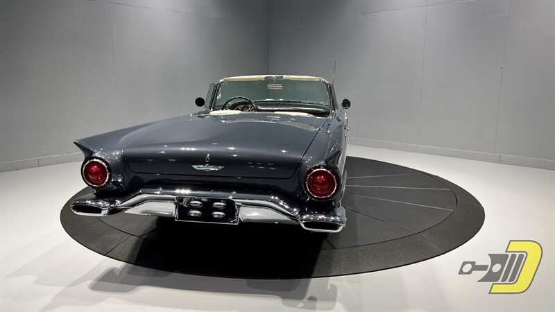 Ford-Thunderbird-1957-Convertible-37