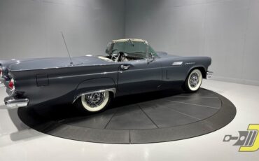 Ford-Thunderbird-1957-Convertible-39