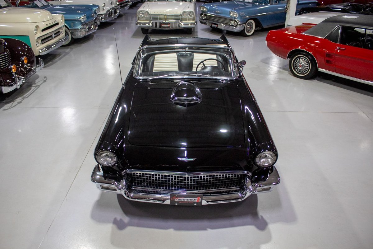 Ford-Thunderbird-1957-Convertible-5