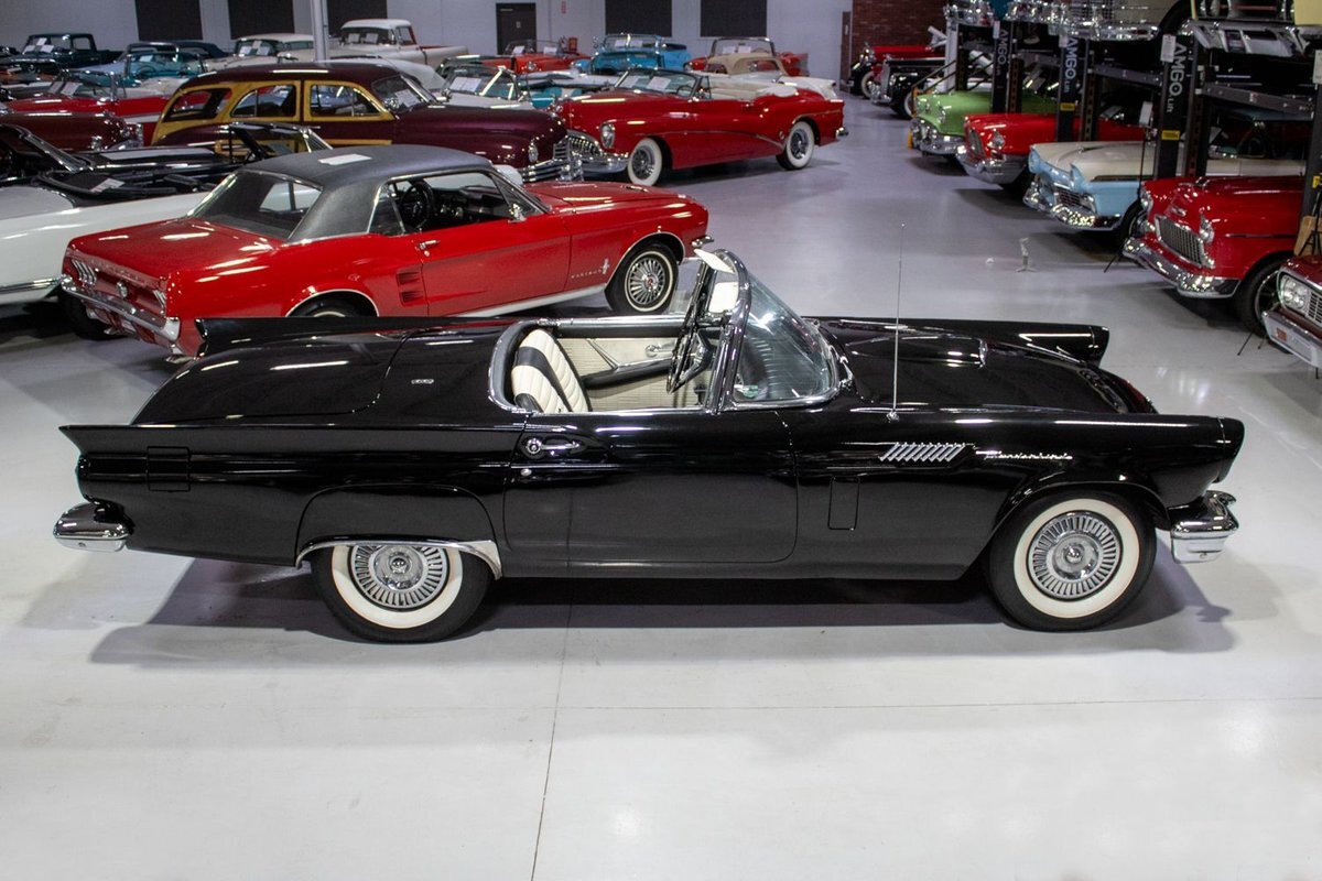 Ford-Thunderbird-1957-Convertible-7
