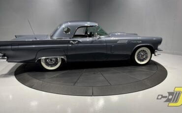 Ford-Thunderbird-1957-Convertible-9