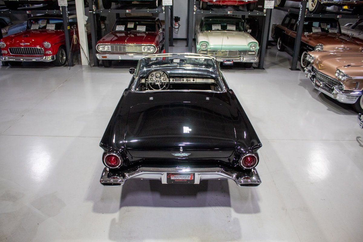 Ford-Thunderbird-1957-Convertible-9
