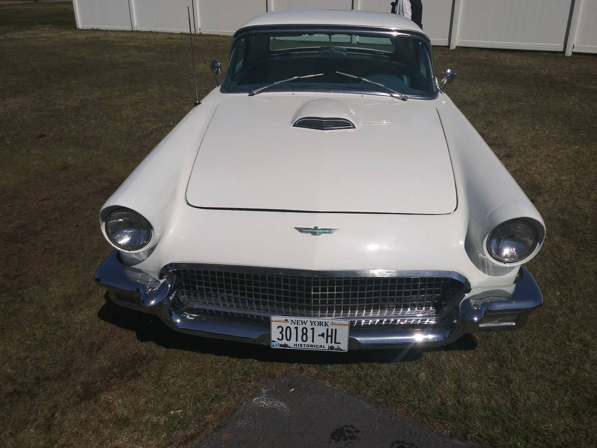 Ford-Thunderbird-1957-white-3