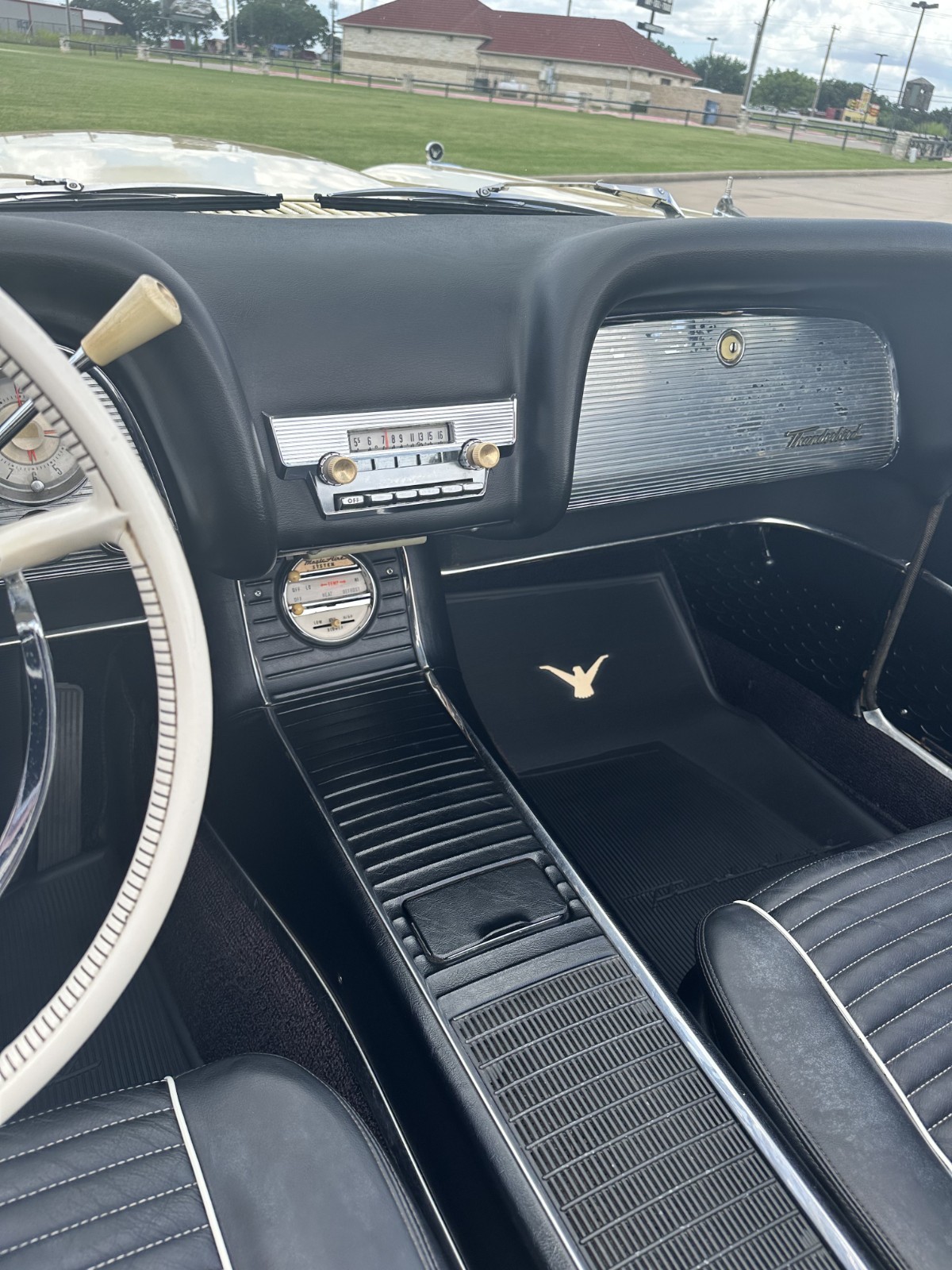 Ford-Thunderbird-1959-Convertible-10
