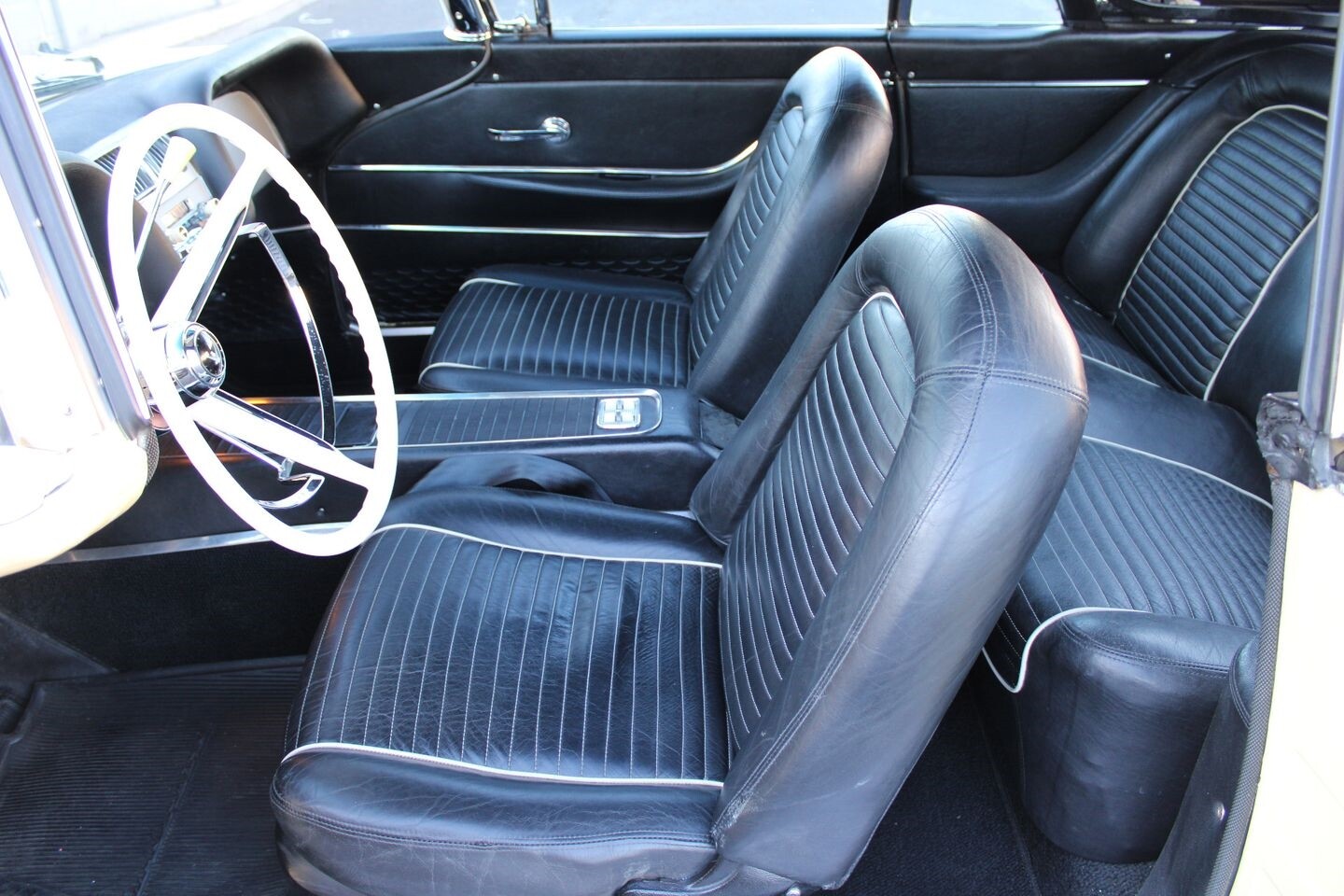 Ford-Thunderbird-1959-Convertible-18