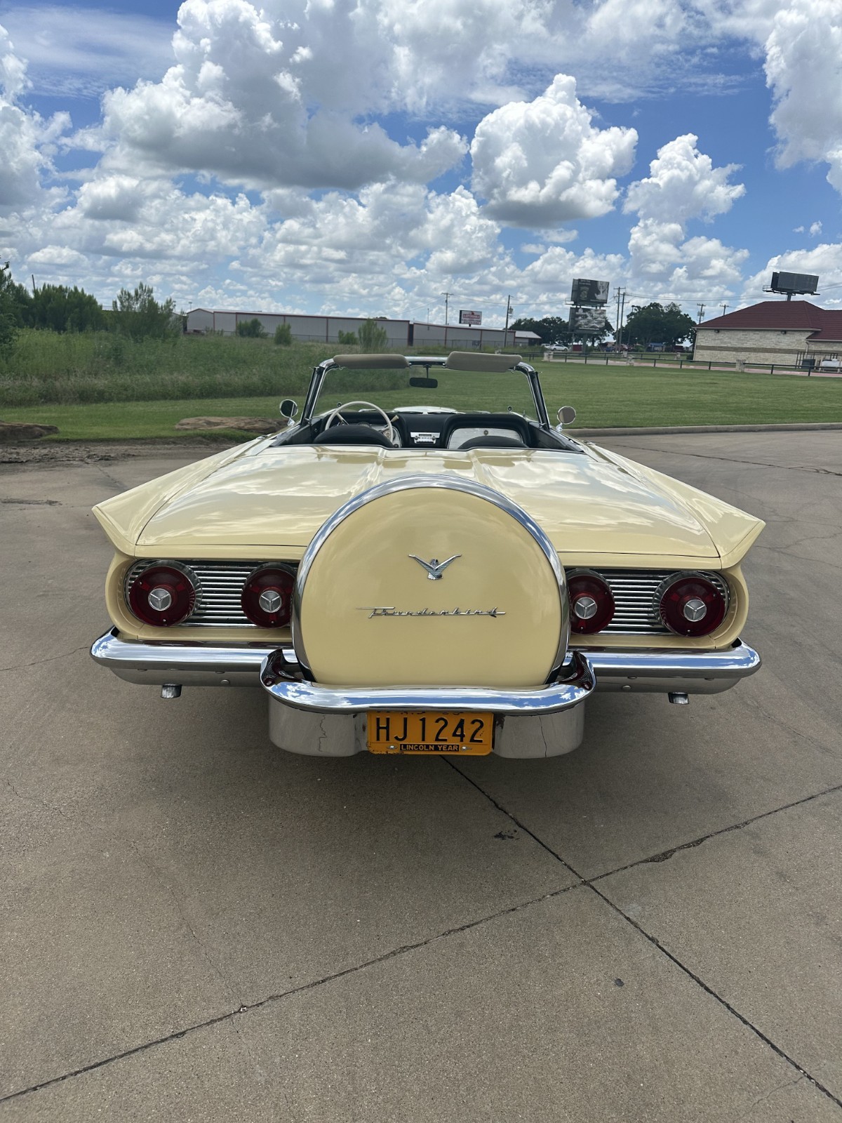 Ford-Thunderbird-1959-Convertible-3