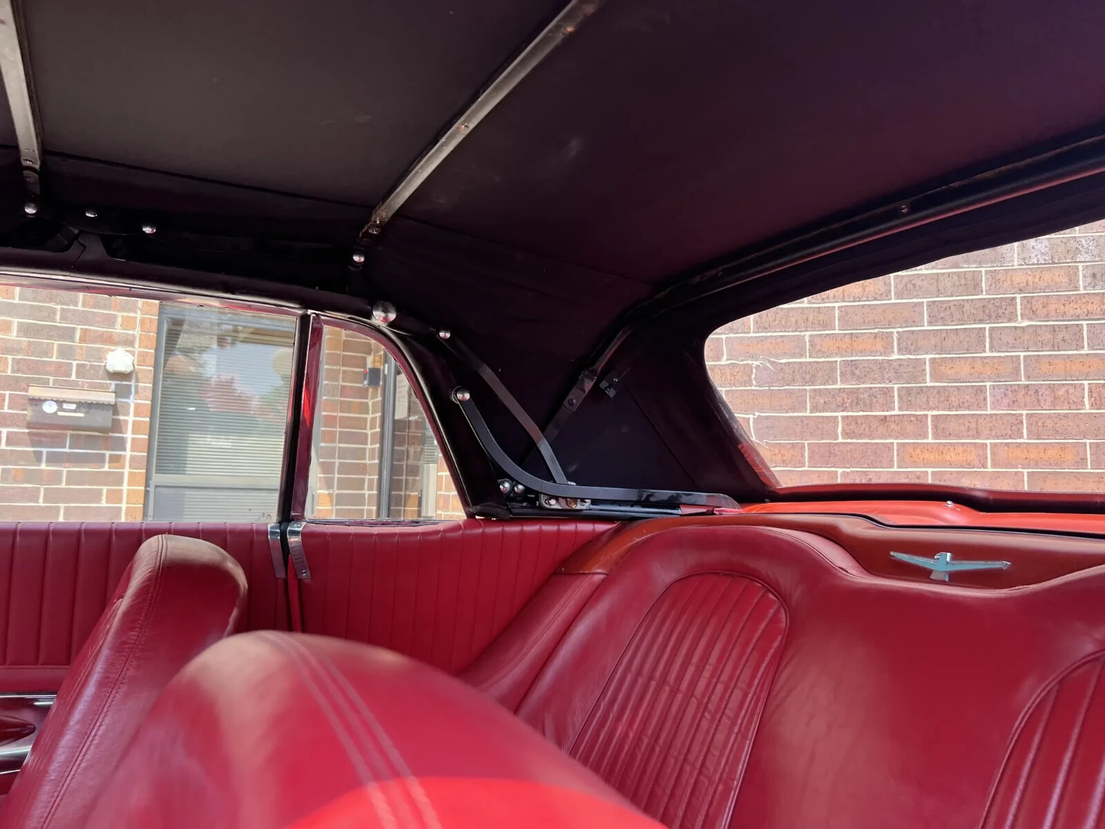 Ford-Thunderbird-1960-Convertible-12