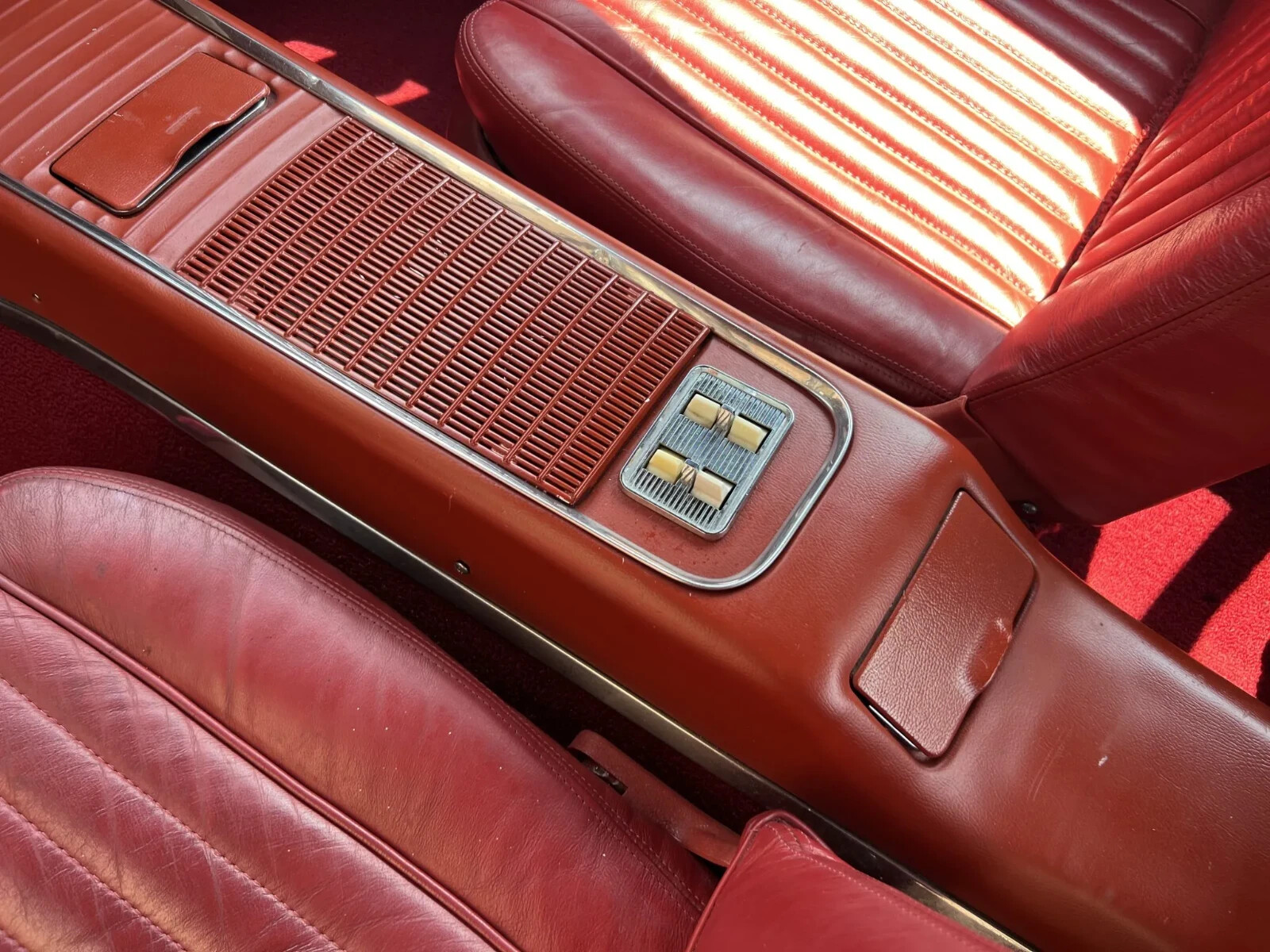 Ford-Thunderbird-1960-Convertible-30