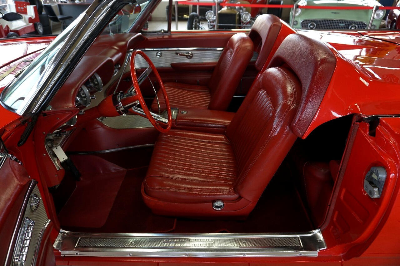 Ford-Thunderbird-1961-Classic-Car-21