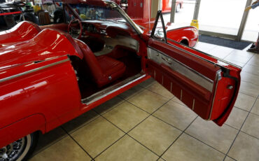 Ford-Thunderbird-1961-Classic-Car-24