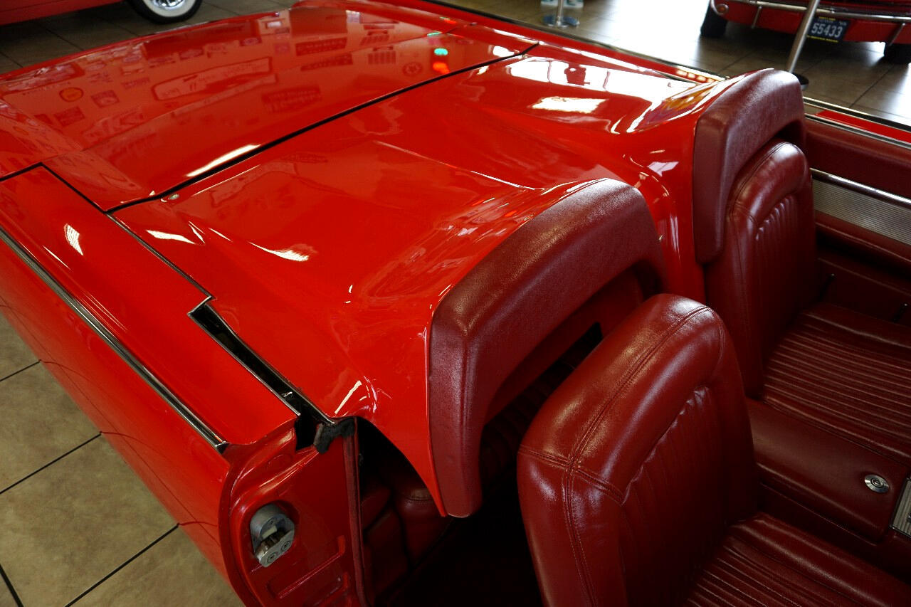 Ford-Thunderbird-1961-Classic-Car-26