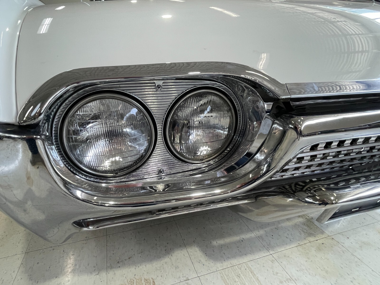 Ford-Thunderbird-1962-Convertible-12