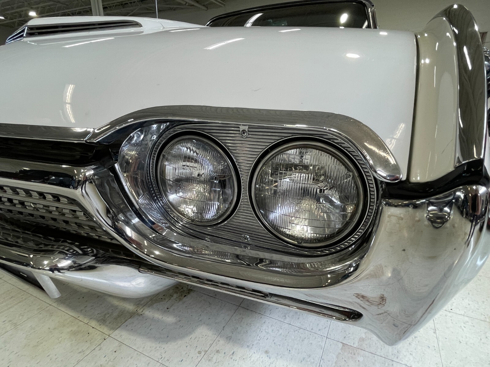 Ford-Thunderbird-1962-Convertible-14