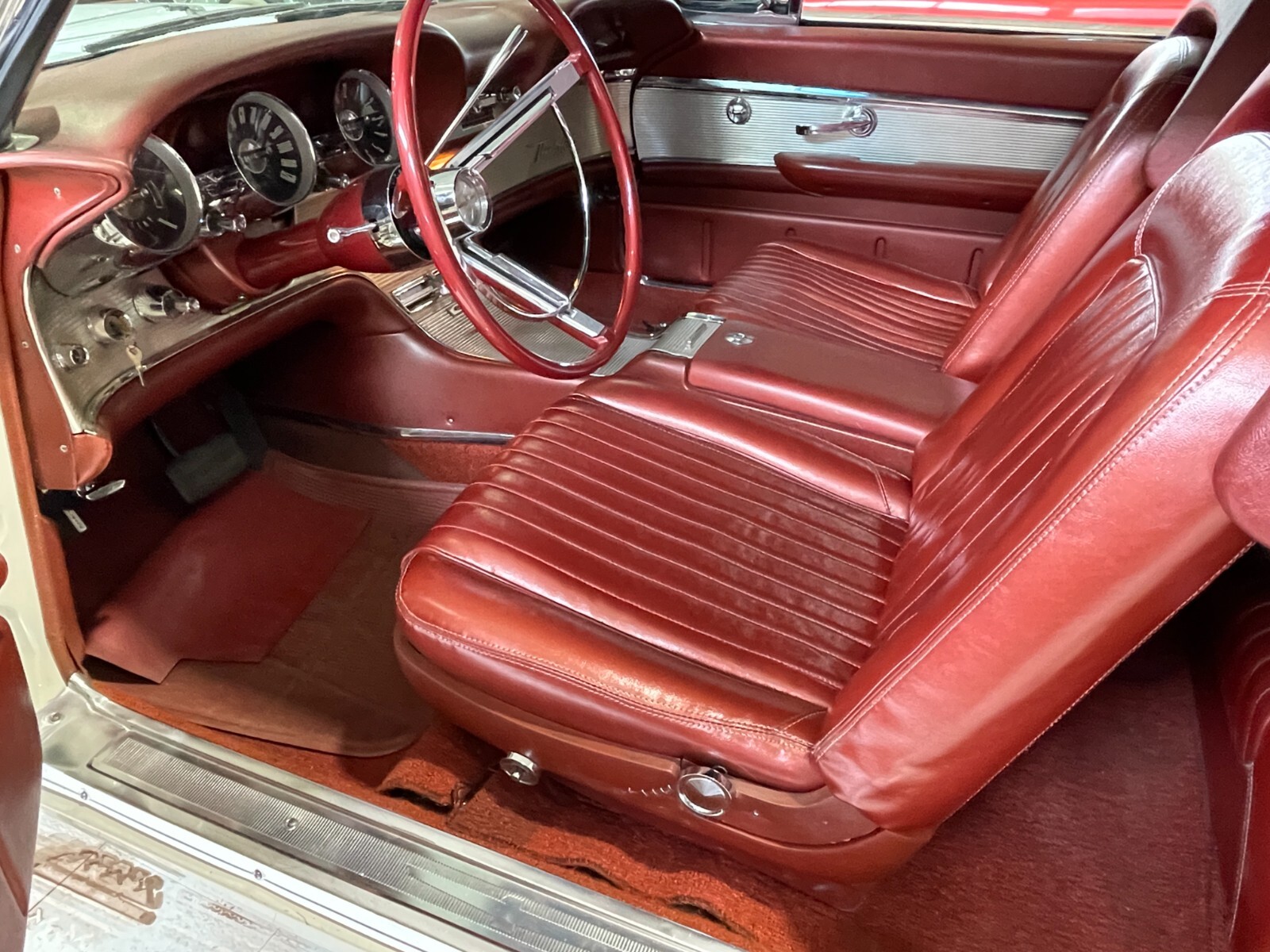 Ford-Thunderbird-1962-Convertible-19