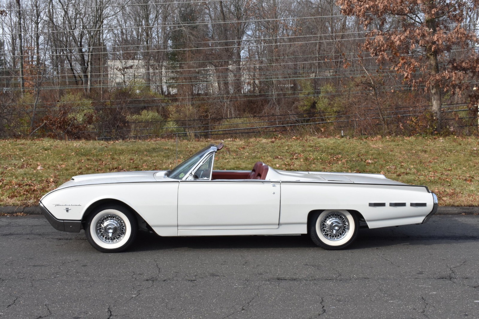 Ford-Thunderbird-1962-Convertible-3