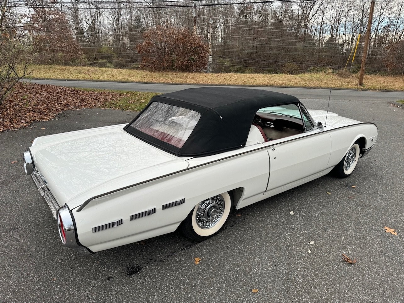 Ford-Thunderbird-1962-Convertible-9