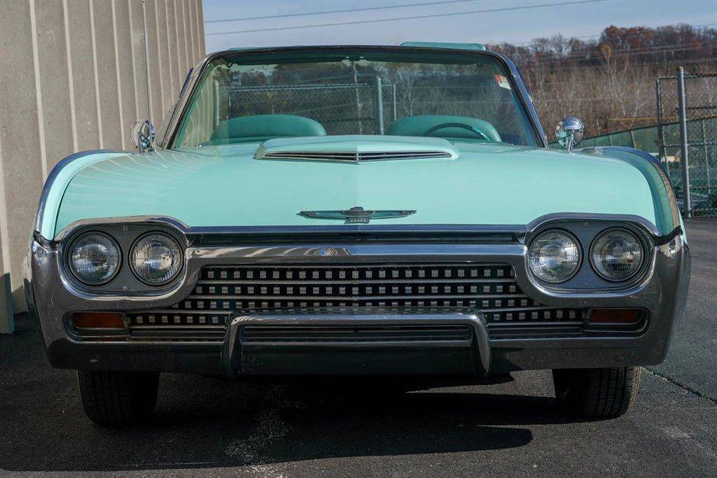 Ford-Thunderbird-1962-blue-2